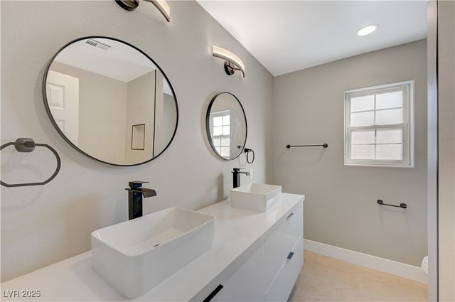 909 Rhyolite Terrace, Henderson, NV 89011