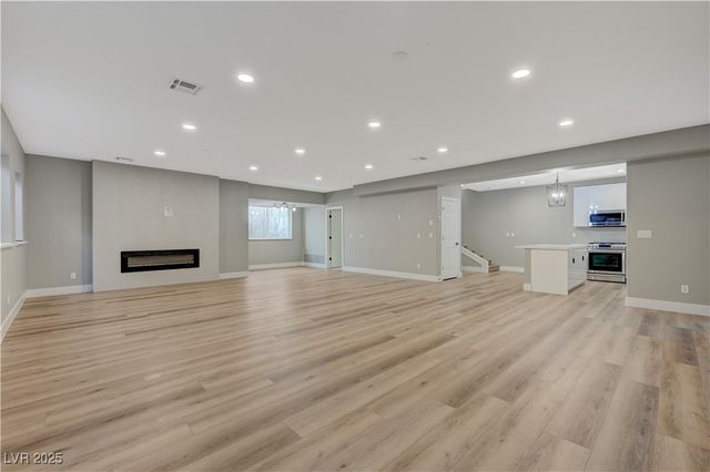 909 Rhyolite Terrace, Henderson, NV 89011