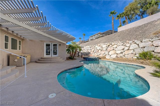 909 Rhyolite Terrace, Henderson, NV 89011