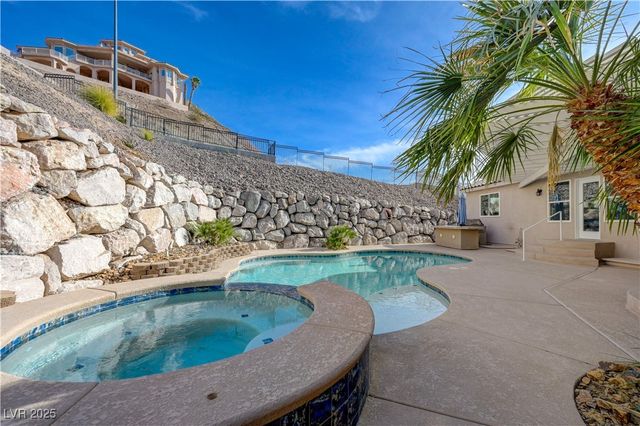 909 Rhyolite Terrace, Henderson, NV 89011