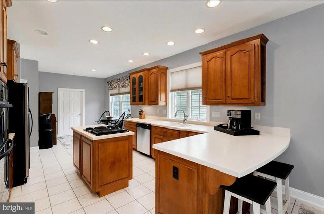 6873 OLD COURSE RD, Fayetteville, PA 17222