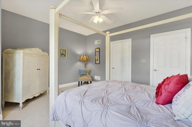 6873 OLD COURSE RD, Fayetteville, PA 17222