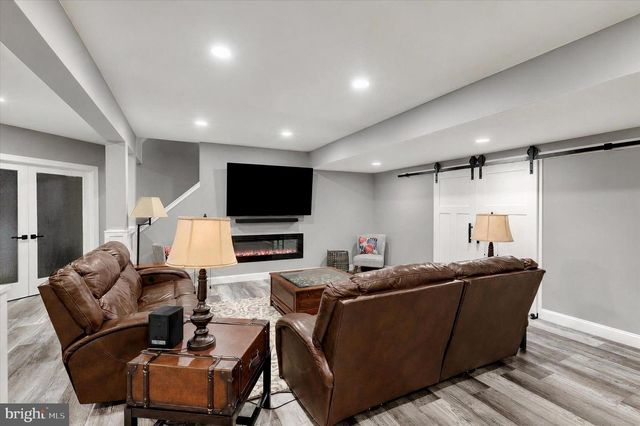 6873 OLD COURSE RD, Fayetteville, PA 17222