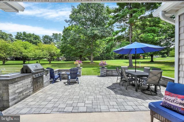 6873 OLD COURSE RD, Fayetteville, PA 17222