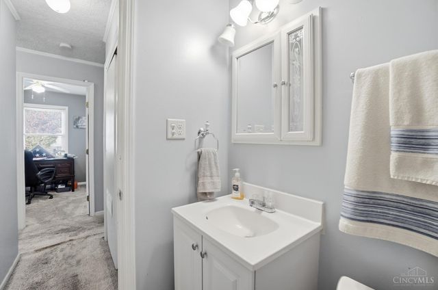 5329 Iroquois Avenue, Fairfield, OH 45014