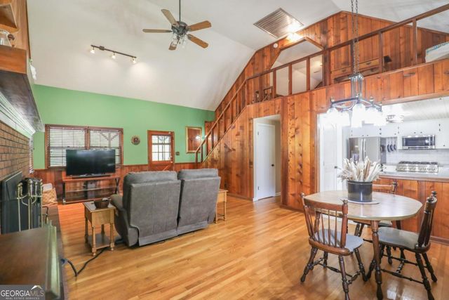 321 S Steele Bridge Road, Eatonton, GA 31024