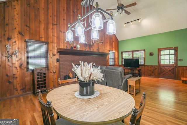 321 S Steele Bridge Road, Eatonton, GA 31024