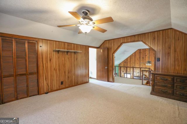 321 S Steele Bridge Road, Eatonton, GA 31024