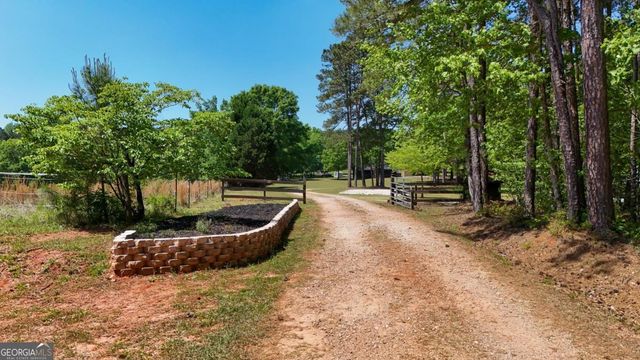 321 S Steele Bridge Road, Eatonton, GA 31024
