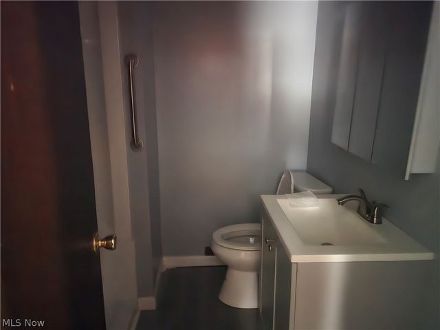 3843 Bosworth Road, Cleveland, OH 44111
