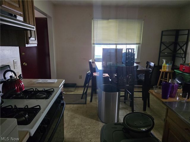 3843 Bosworth Road, Cleveland, OH 44111