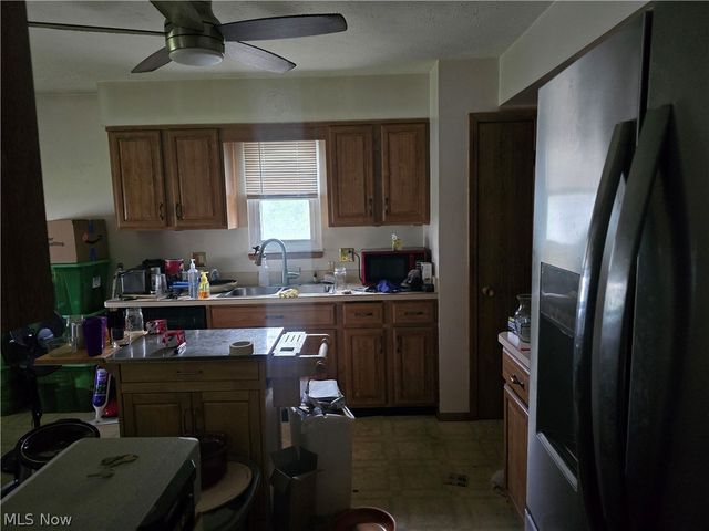 3843 Bosworth Road, Cleveland, OH 44111