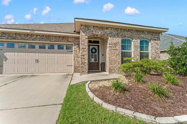 1023 Elliston Dr, Gonzales, LA 70737