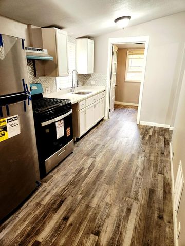 24530 W Luther Avenue, Round Lake, IL 60073