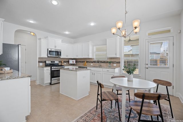 635 Sea Eagle, San Antonio, TX 78253