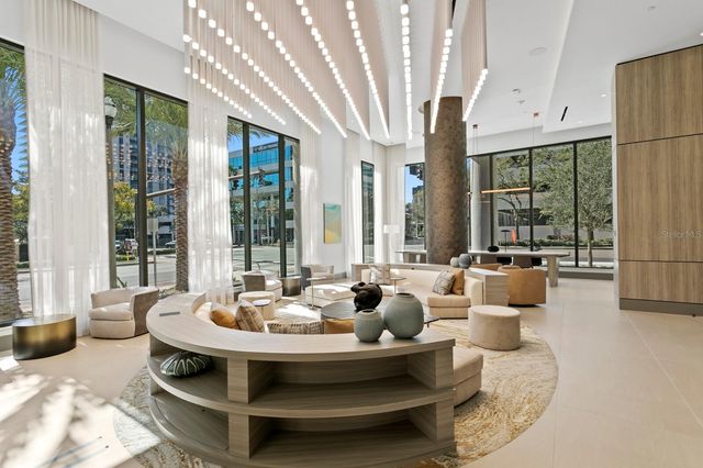 275 1ST AVENUE S 1604, St Petersburg, FL 33701