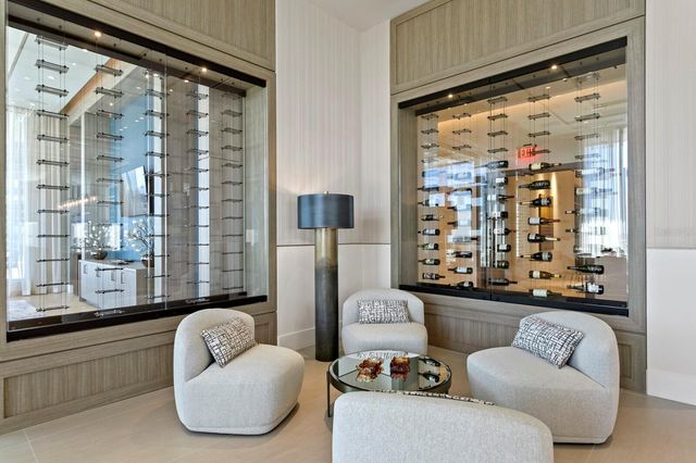 275 1ST AVENUE S 1604, St Petersburg, FL 33701