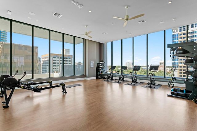 275 1ST AVENUE S 1604, St Petersburg, FL 33701