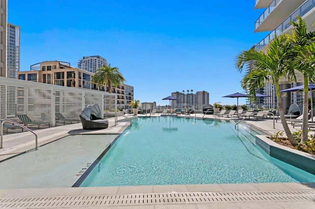 275 1ST AVENUE S 1604, St Petersburg, FL 33701