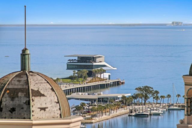 275 1ST AVENUE S 1604, St Petersburg, FL 33701