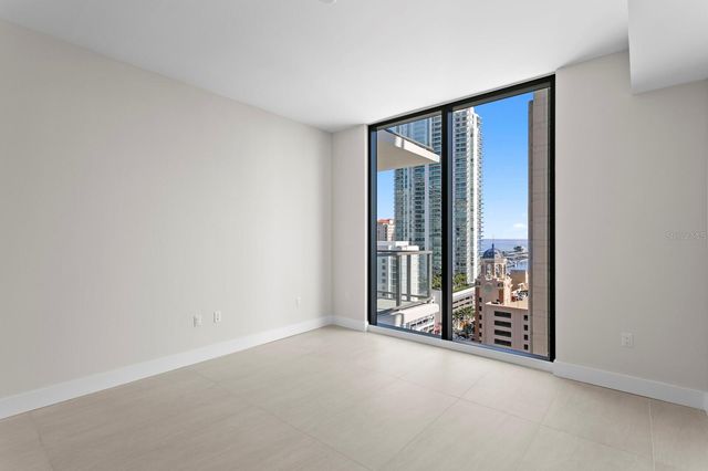 275 1ST AVENUE S 1604, St Petersburg, FL 33701