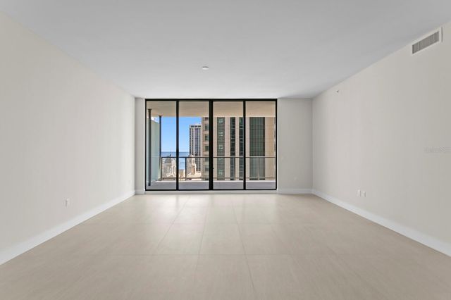 275 1ST AVENUE S 1604, St Petersburg, FL 33701