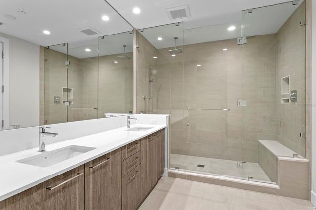 275 1ST AVENUE S 1604, St Petersburg, FL 33701