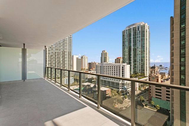 275 1ST AVENUE S 1604, St Petersburg, FL 33701