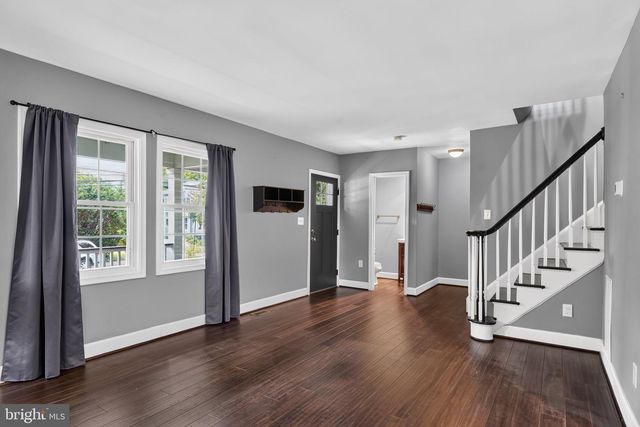2227 N LEXINGTON ST N, Arlington, VA 22205