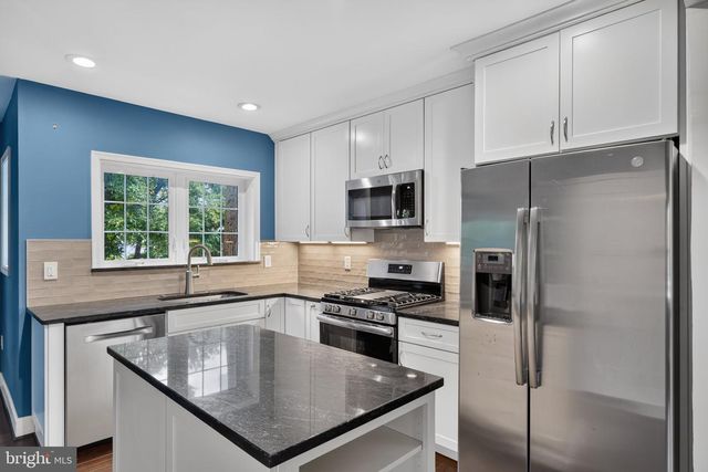 2227 N LEXINGTON ST N, Arlington, VA 22205