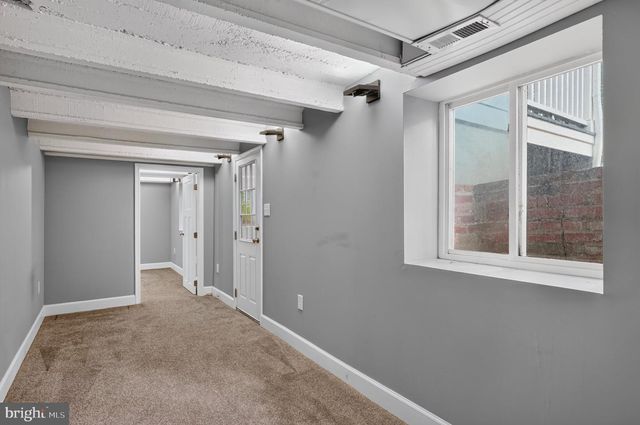 2227 N LEXINGTON ST N, Arlington, VA 22205