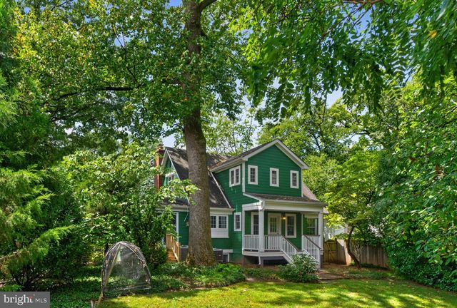 2227 N LEXINGTON ST N, Arlington, VA 22205