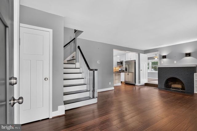 2227 N LEXINGTON ST N, Arlington, VA 22205