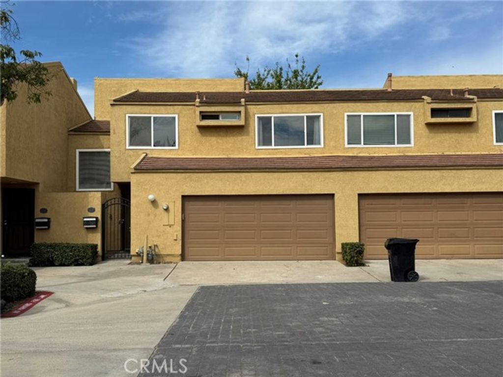 4725 Rapallo Plz, Yorba Linda, CA 92886