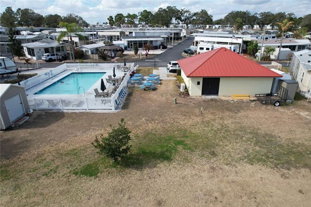 402 GOLFVIEW DRIVE, Davenport, FL 33837