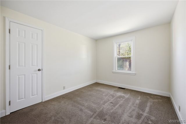 6178 Mckinley Parkway, Hamburg, NY 14075