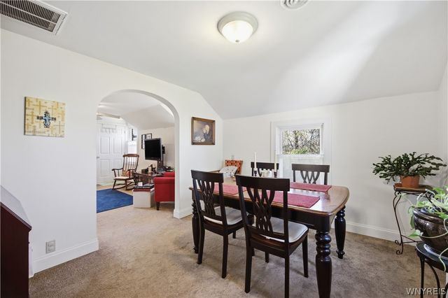 6178 Mckinley Parkway, Hamburg, NY 14075