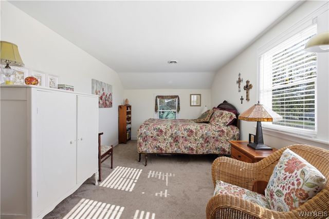6178 Mckinley Parkway, Hamburg, NY 14075