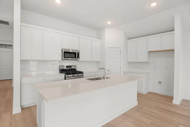 104 Divisadero DR, Hutto, TX 78634