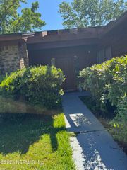 1717 DERRINGER Road, Jacksonville, FL 32225