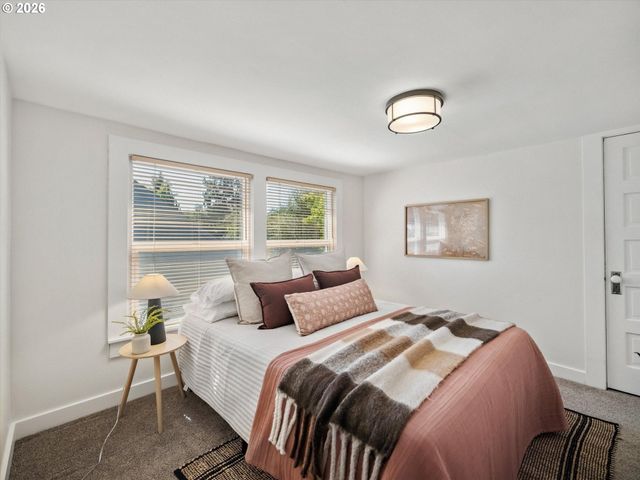 5615 N DELAWARE Ave, Portland, OR 97217