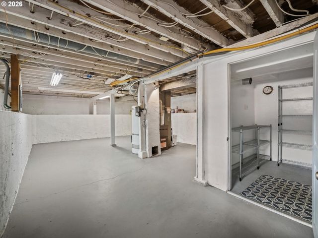 5615 N DELAWARE Ave, Portland, OR 97217