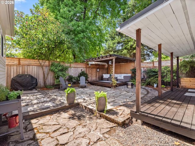 5615 N DELAWARE Ave, Portland, OR 97217