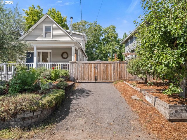 5615 N DELAWARE Ave, Portland, OR 97217
