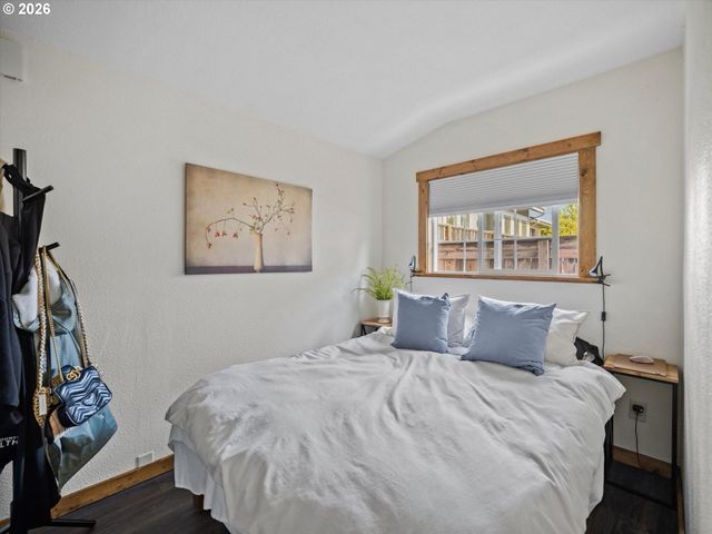 5615 N DELAWARE Ave, Portland, OR 97217