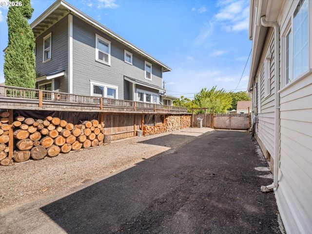5615 N DELAWARE Ave, Portland, OR 97217
