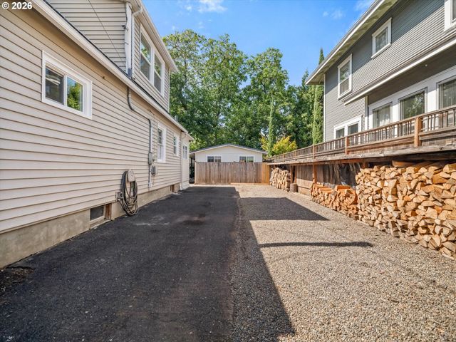 5615 N DELAWARE Ave, Portland, OR 97217