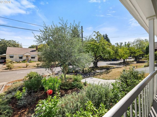 5615 N DELAWARE Ave, Portland, OR 97217