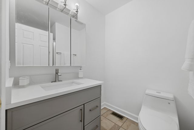 1553 Brandywyn Court N, Buffalo Grove, IL 60089