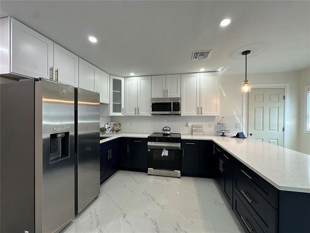 4720 MURRAY HILL DRIVE, Tampa, FL 33615